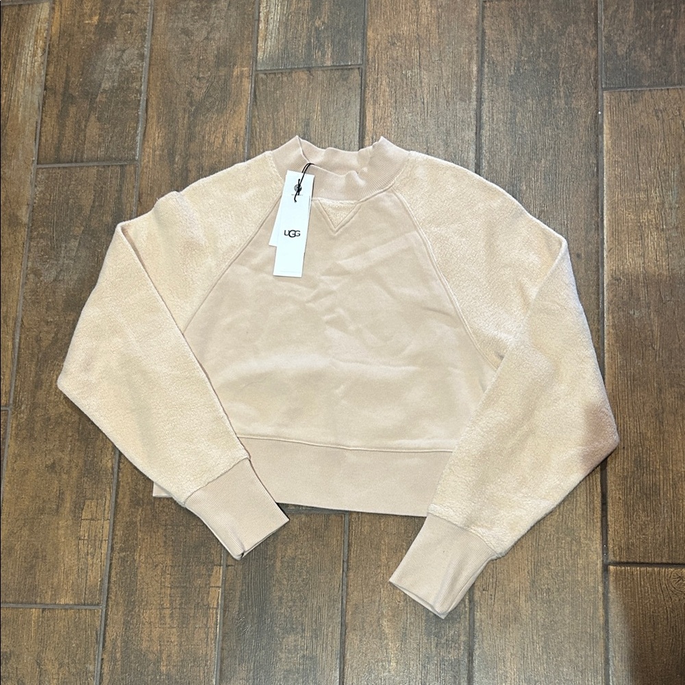 UGG Women's Beige Crew Neck Sweater size small